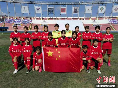 中国女足到杭州了 还与校园足球女孩许下亚运之约-中国网