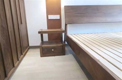 1米35宽的实木床木制床单人床双人床出租房用结实耐用原木床免漆-阿里巴巴