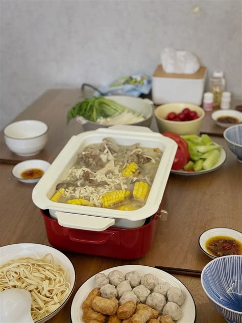 【猪筒骨火锅🍲超简单教程的做法步骤图】南极料理人-_下厨房