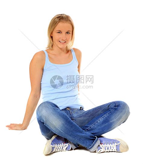 无压力的妇女女士闲暇动力女性坐姿微笑女孩高清图片下载-正版图片321131333-摄图网