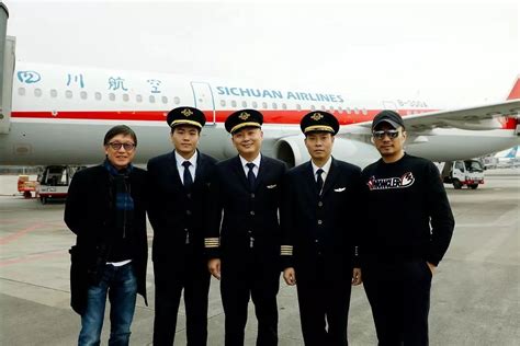 《中国机长》原型人物：200多天后，川航机组再次起飞！ - 知乎