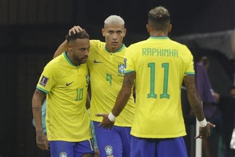世界杯四强预测：克罗地亚难阻巴西，葡萄牙躺赢，另两场胜负难料|英格兰|荷兰|克罗地亚_新浪新闻