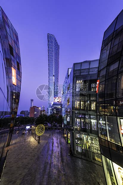 北京三里屯的夜景高清图片下载-正版图片501366761-摄图网