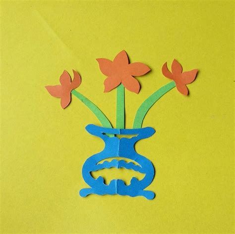 教你用彩纸制作儿童手工拼贴画 漂亮的一盆花 肉丁儿童网