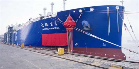 “大鹏公主”轮交付，在全球同级别舱容LNG船中吃水最浅_手机新浪网