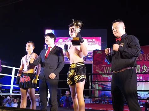 中国自由搏击职业联赛，塔沟学员李迎港卫冕金腰带