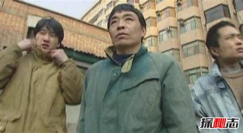 此二人是中国十大悍匪，为抓捕他们，出动了3万人的阵容!