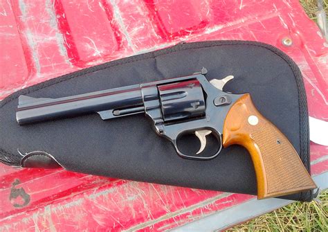 Ruger Redhawk .45 Colt/.45 ACP Revolver - Guns in the News