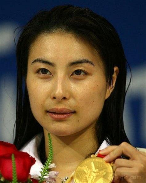 郭晶晶将随中国代表队赴东京 跳水女皇以评委身份回归奥运_球天下体育
