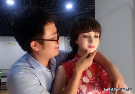 中国女性机器人研究成功，功能齐全性能逼真，网友:买不起(转载)__财经头条