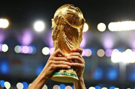 为什么2022年卡塔尔世界杯要首次在冬天举办？_中东国家