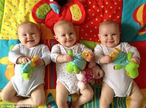 幸运的一家：生了三胞胎后又生三胞胎，什么人容易怀上多胞胎？|三胞胎|双胞胎|宝宝_新浪新闻