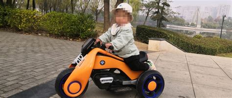 儿童电动摩托车1-3岁三轮车小孩音乐警车宝宝充电玩具童车可坐骑_虎窝淘