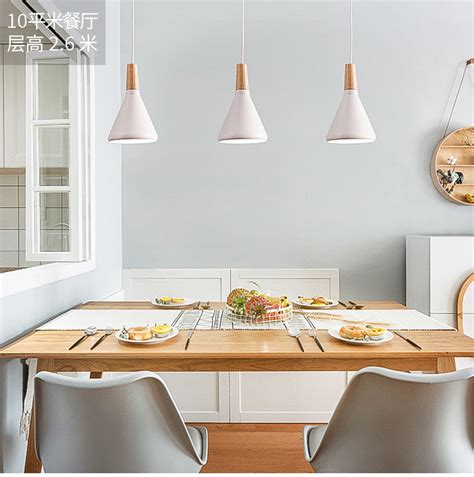 北欧餐厅三头吊灯现代简约创意个性复古工业风餐桌单头吧台小吊灯-阿里巴巴