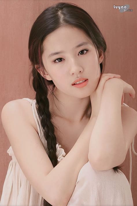 刘亦菲18岁拍的写真 真是人间水蜜桃🍑|水蜜桃|刘亦菲|写真_新浪新闻