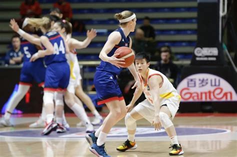 根据FIBA官网显示……|中国女篮|奥运|资格赛_新浪新闻