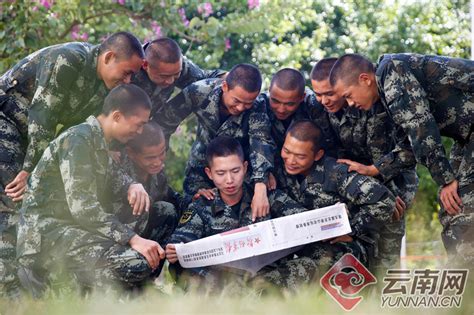 广西武警：队列训练助力新兵走好军旅第一步