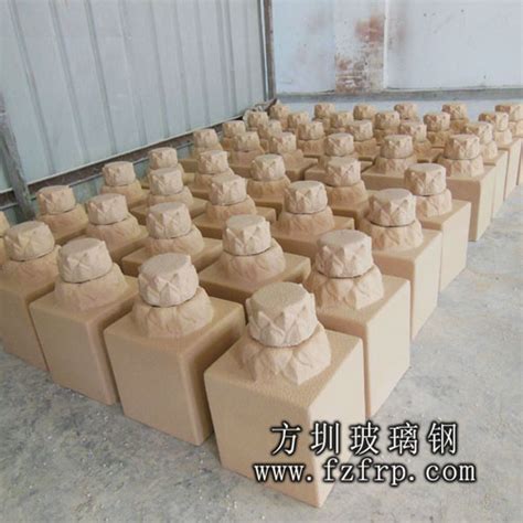 玻璃钢装饰砂岩雕塑-方圳雕塑厂