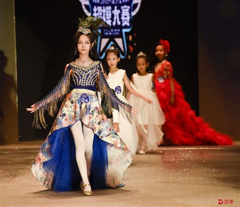 上海时装周 DAMOWANG 2021 春夏系列秀场回顾-服装上海时装周-CFW服装设计网