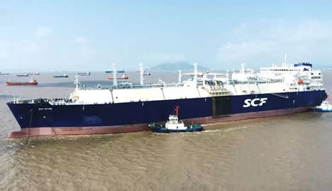 舟山首次迎来大型冰级LNG“巨无霸”运输船驶入万邦重工维修