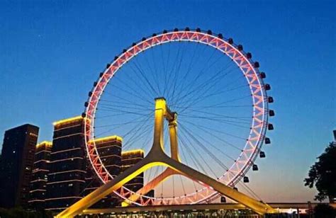 世界十大最高摩天轮排名，广州塔摩天轮高达450米(2)_巴拉排行榜