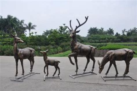 从化鹿动物雕塑 - 佛山市名图玻璃钢雕塑工程有限公司 - 阿德采购网