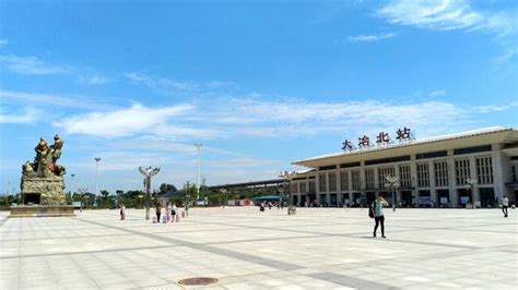 湖北省大冶北站：来这里看天空最美！
