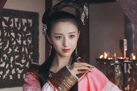 谁是中国历史上最美的女子？其中包括杨玉环、赵飞燕以及慈禧太后_凤凰网视频_凤凰网