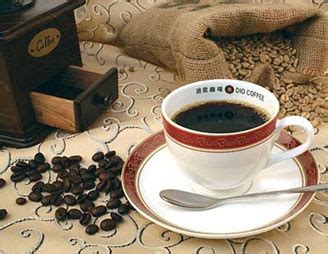迪欧咖啡|品牌优化、包装升级、logo优化|平面|包装|朝歌包装设计 - 原创作品 - 站酷 (ZCOOL)