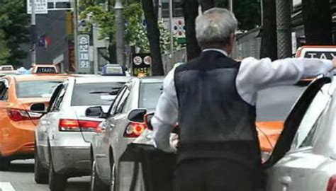 四海城事 | 韩国90岁以上出租车司机竟有237人！_侨梁_新民网