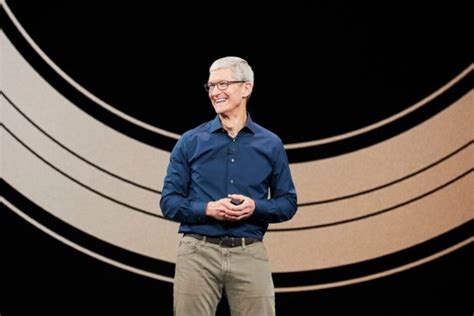 苹果CEO蒂姆·库克任期进入最后一年 将于2021年到期_手机新浪网