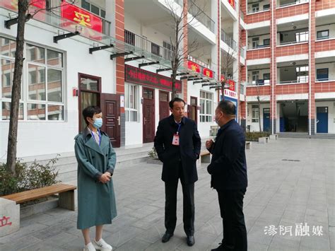 汤阴县委副书记、县长胡玮检查指导2022年事业单位公开招聘考试工作