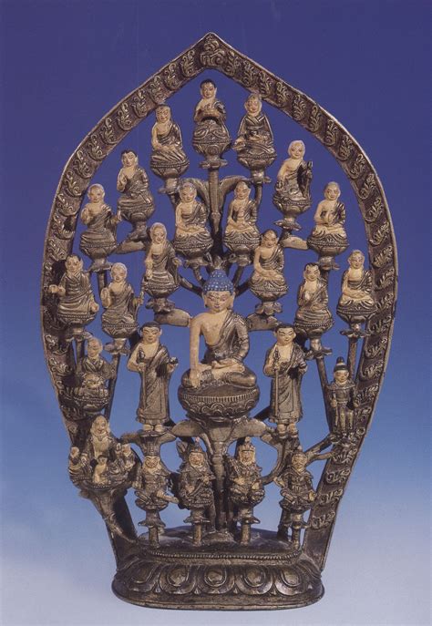 释迦佛与二弟子及十六罗汉组像(西藏博物馆藏)-佛像雕塑-高清雕塑作品大全-龙脉文化云