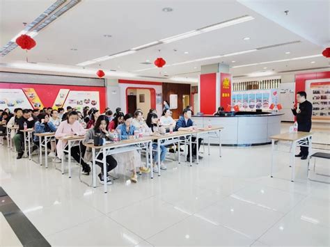 湘潭市民之家正式开放 打造“一站式”政务服务新阵地 - 市州精选 - 湖南在线 - 华声在线