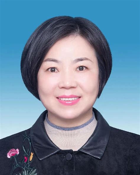 女博士弃医从政，32岁当上副市长：女性该抓住的硬核自由_凤凰网