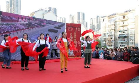安徽芜湖：百姓大舞台 群众当主角-人民图片网