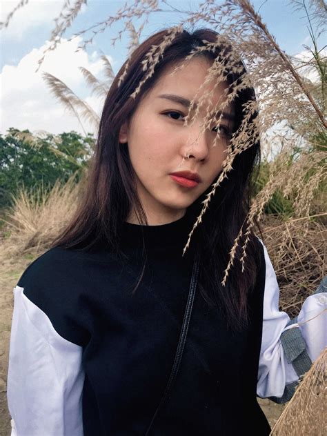 女生活照网图图片