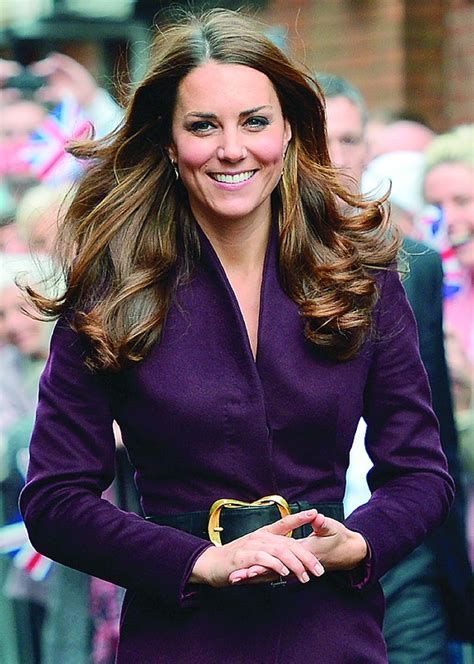英国王室公布最新家庭合照，凯特王妃三个孩子到底像谁？ - 知乎