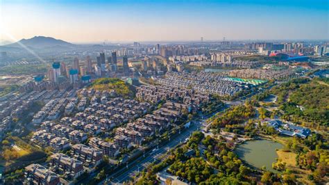 基于镇域尺度的江苏省人口分布空间格局演变