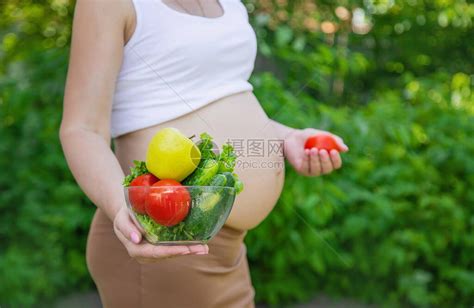 孕妇禁吃十大水果，孕妇不能吃的十大水果(2) - 鲜淘网