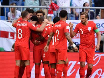 [世预赛]英格兰2-1波兰 马奎尔绝杀_新浪图片