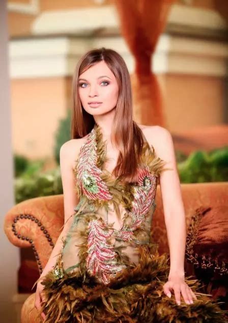 乌克兰人眼中最美的10名乌克兰美女 你认同吗？_手机凤凰网