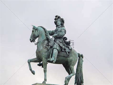 法国凡尔赛宫路易十六雕像摄影图4608*3456图片素材免费下载-编号936317-潮点视频