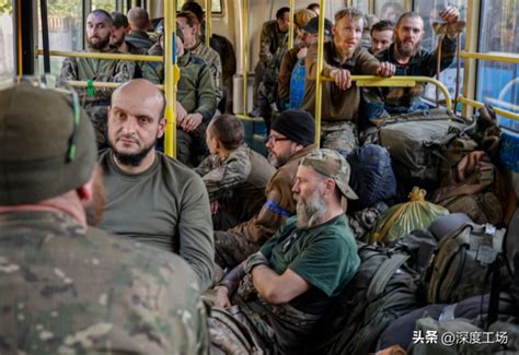 俄乌交换近200名战俘 两名英志愿者遗体送回乌克兰_凤凰网