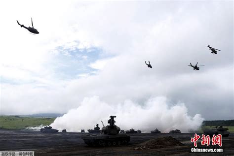 日本自卫队开展军事演习 以攻占岛屿为目标(组图)|日本|自卫队_凤凰资讯