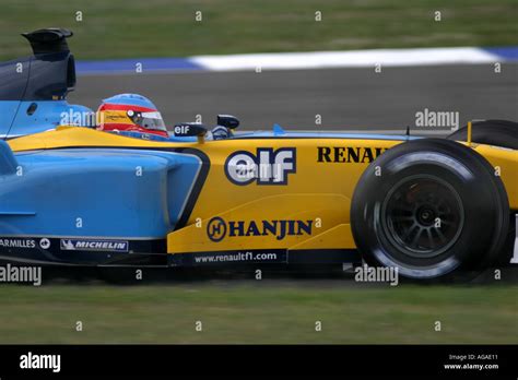 renault r23 formula one car competing at silverstone 2003 Stock Photo ...
