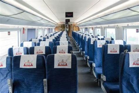 如何选择火车靠窗座位和选座位技巧！_360新知