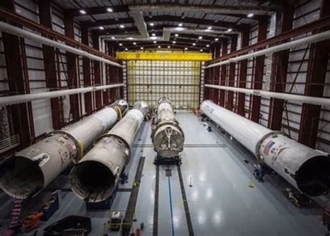 SpaceX成功实现海上回收火箭 人类历史上首次 _航空要闻_资讯_航空圈