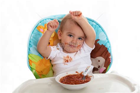 宝宝吃饭时一团糟高清图片下载-正版图片501507651-摄图网