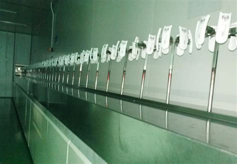 货架喷粉喷涂涂装设备流水生产线-广西鑫荭蕾机电设备有限公司